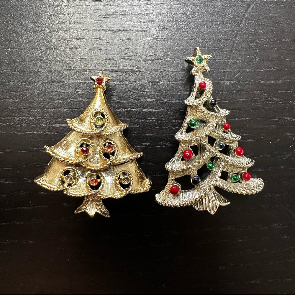 Vintage Gerry’s & JJ Jonette Christmas Tree Brooch Lot Gold Tone‎ Rhinestones